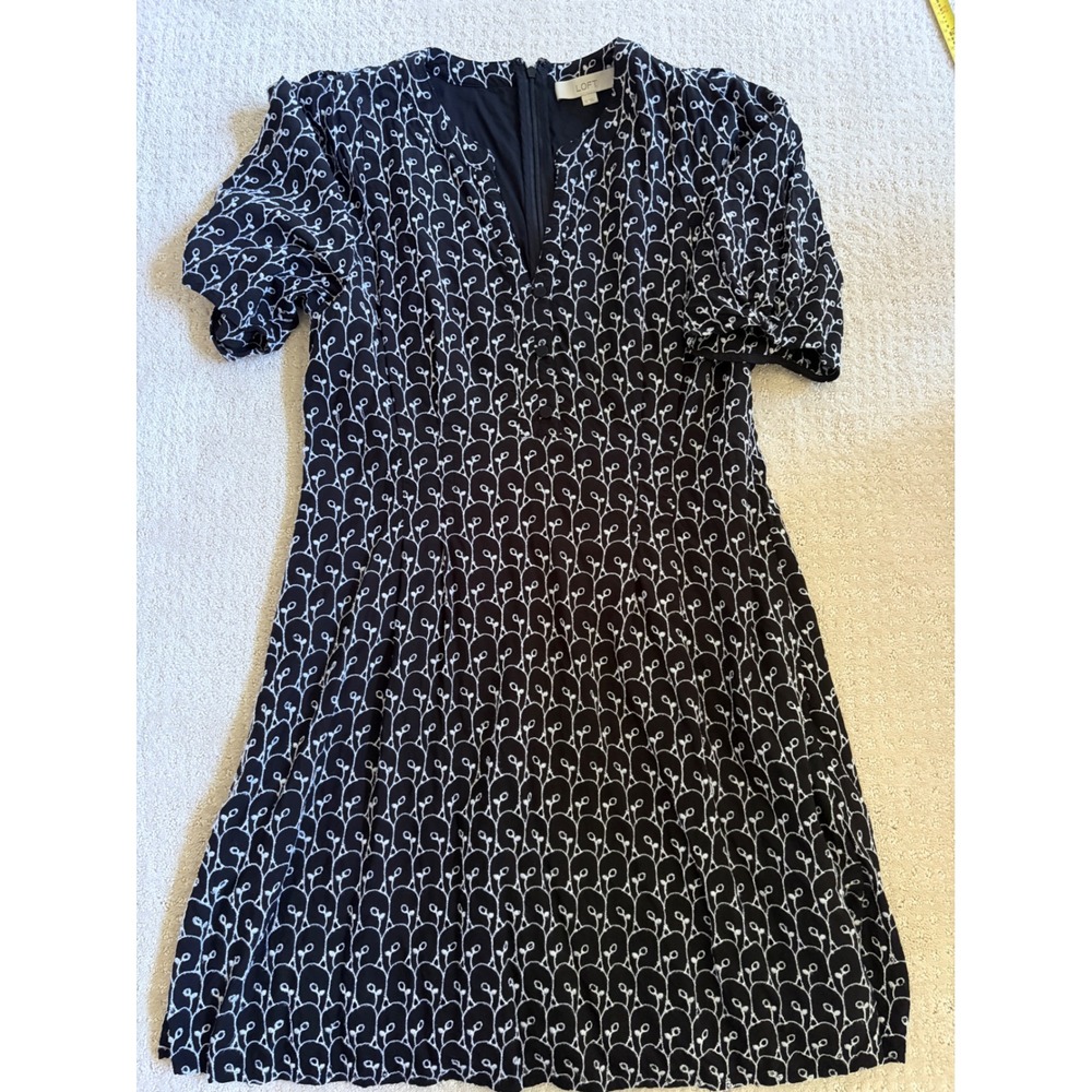 LOFT Mini Dress Size 12 Black Embroidered Botanical V-Neck Whimsigoth Preppy